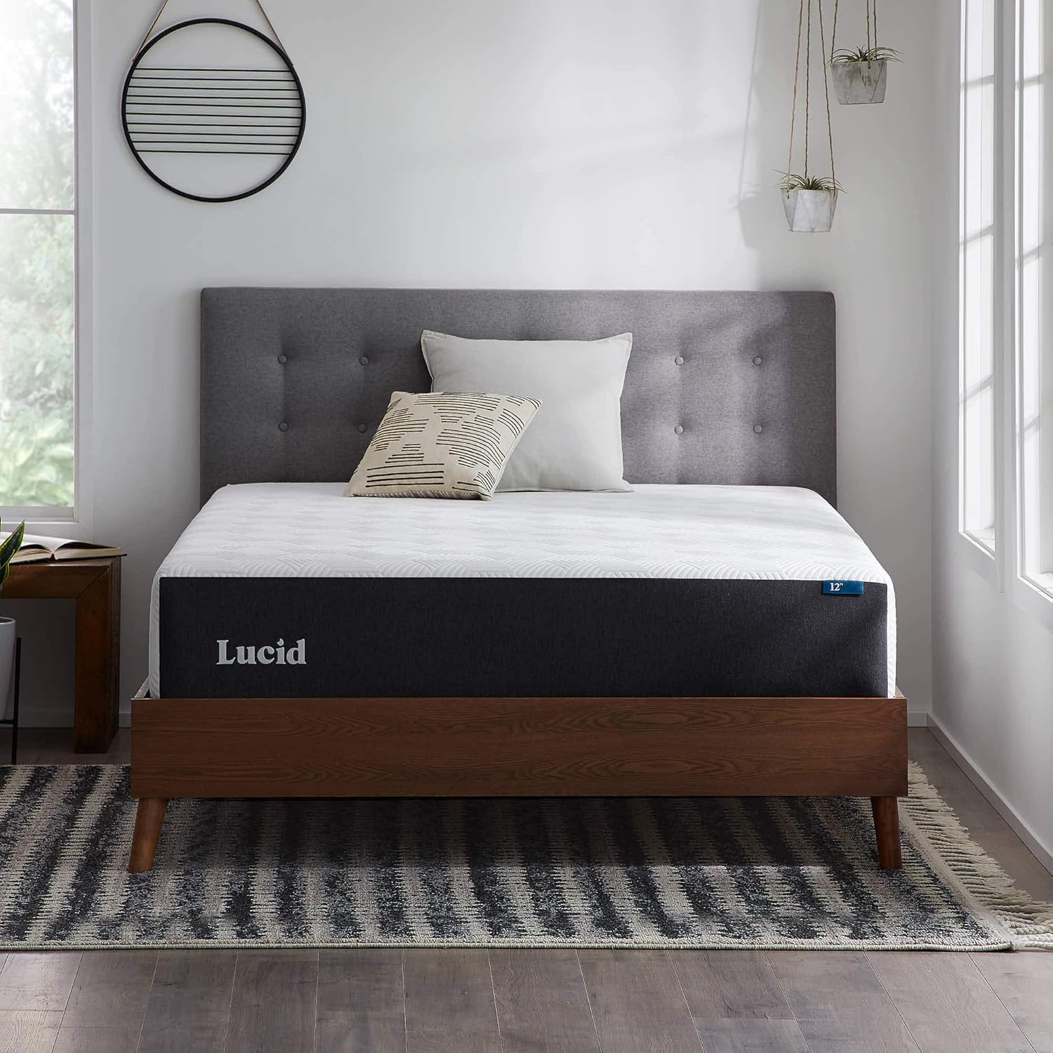 Lucid 5 Inch Memory Foam Mattress – Low Profile - Firm Feel - Infused with Bamboo Charcoal and Gel - Bed in a Box - Temperature Regulating - Breathable - Twin Size